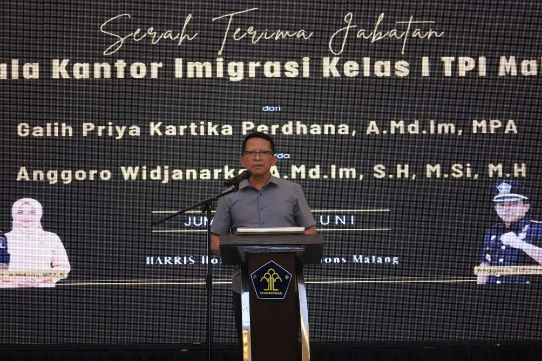 Permasalahan server Pusat Data Nasional (PDN) Kementerian Kominfo yang sempat terjadi tak memengaruhi pelayanan keimigrasian bagi jemaah haji debarkasi Surabaya.  (Foto: Humas Kemenkumham Jatim)