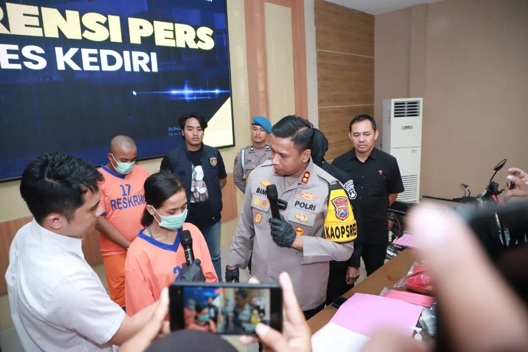 Polres Kediri  Tetapkan Status TSK Terhadap  Pasutri Yang Tega Aniaya Anaknya Hingga Tewas (Istimewa)