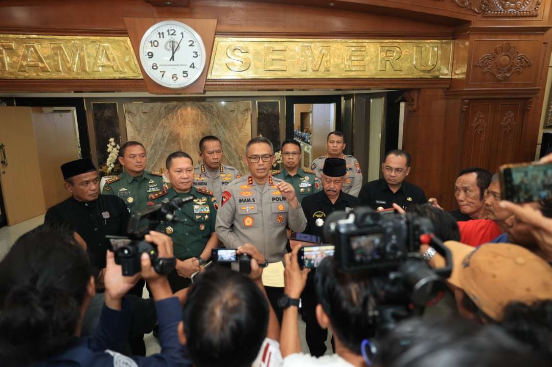 Kapolda Jatim, Irjen Pol Imam Sugianto usai pertemuan dengan perguruan silat di Mapolda Jatim, Surabaya. (Foto: Istimewa)