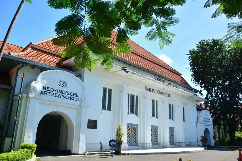 Kampus Fakultas Kedokteran Unair. (Foto: dok. Unair)