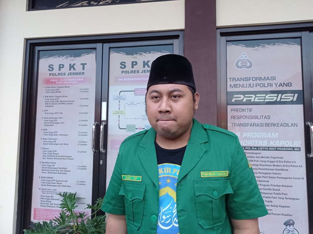 Ketua LBH Ansor Jember, Adil Satria Saputra soal identitas penghina NU. (Foto: Rusdi/Ngopibareng.id)