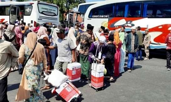 Satu jemaah haji tidak ikut pulang bersama 862 jemaah haji ke Situbondo, Minggu 7 Juli 2024. Ia meninggal di RS Madinah Arab Saudi. (Foto: Humas Kankemenag Situbondo)