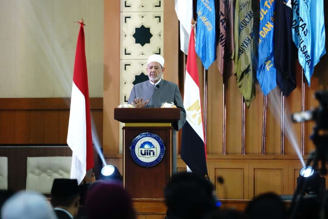 Grand Syekh Al Azhar, Imam Akbar Ahmed  Prof. Dr. Syekh Ahmad Muhammad Ahmad Ath-Thayyeb memberikan kuliah umum di Universitas Islam Negeri (UIN) Syarif Hidayatullah, Jakarta. (Foto: Istimewa)