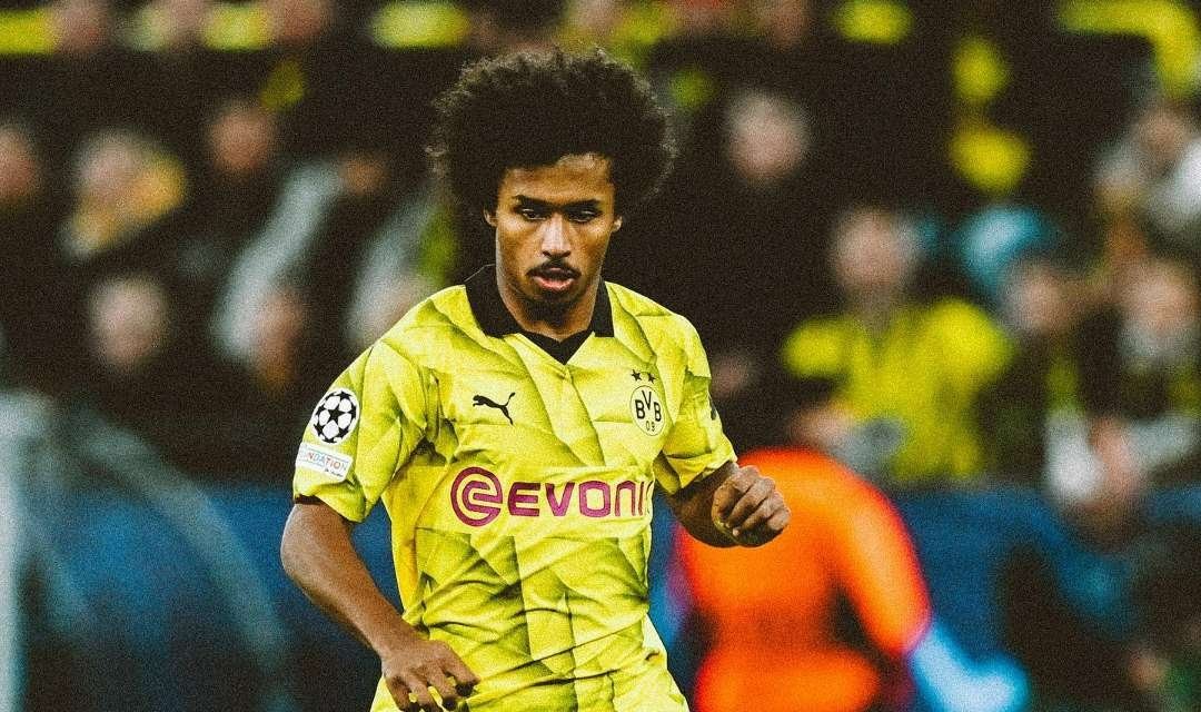 Pemain sayap Borussia Dortmund, Karim Adeyemi, menjadi incaran Chelsea di jendela transfer musim panas ini.