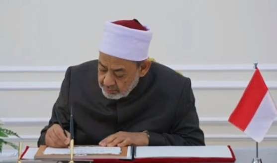 Grand Syekh Imam Besar Al-Azhar Ahmad El Tayeb ( foto; istimewa)