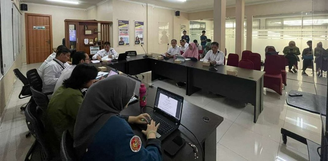 Kanwil Kemenkumham Jawa Timur kembali menyelenggarakan pengharmonisasi, pembulatan, dan pemantapan konsepsi Rancangan Peraturan Kepala Daerah. (Foto: Humas Kemenkumham Jatim)