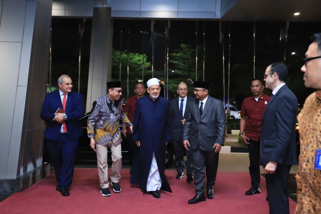 Lawatan Grand Syekh Al Azhar Ahmed Al Tayeb selama empat hari di Indonesia membawa pesan penting bagi warga bangsa, yaitu toleransi dan moderasi. (Foto: Dok Kemenag)