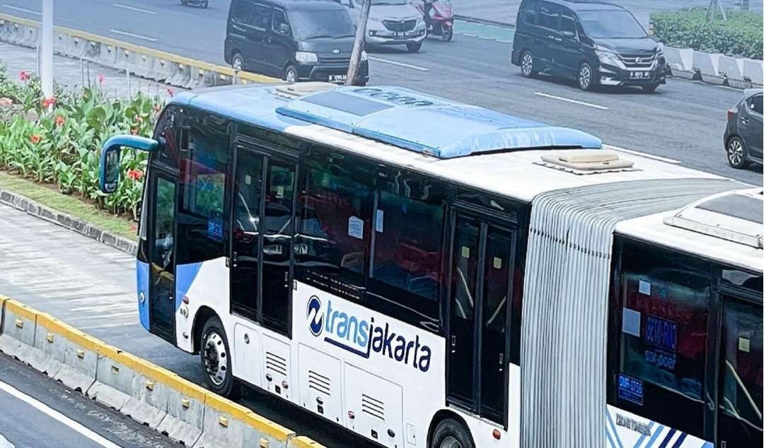 Halte TransJakarta Velodrome akan ditutup sementara, mulai 15 Juli 2024. (Foto: Instagram)