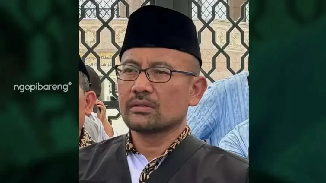 Prof. Akh. Muzakki  Guru Besar dan Rektor UIN Sunan Ampel Surabaya. (Grafis: Candra/ngopibareng.id)