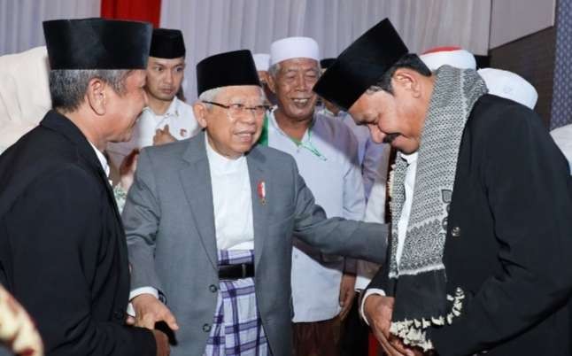 Wakil Presiden RI KH Ma'ruf Amin  menghadiri Puncak Gebyar Muharram 1446 H  dan Penandatanganan Prasasti Kresek Kampung Santri,  di Aula Syekh Astari Kecamatan Kresek, Provinsi Banten ( foto: Setwapres)