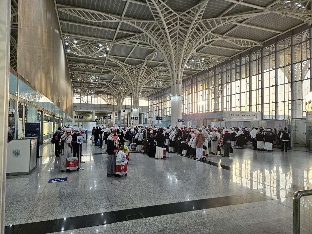 Hingga 18 Juli 2024 pukul. 01.00 Waktu Indonesia Barat, jemaah haji dan petugas yang telah diterbangkan ke Tanah Air berjumlah 188.458 orang. (Foto: Dok MCH 2024)