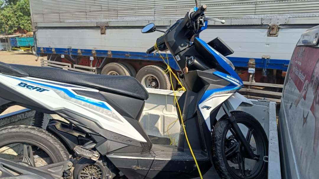 Motor Honda Beat yang dikendarai korban diamankan petugas. (Foto : Dokumentasi Satlantas Tuban)