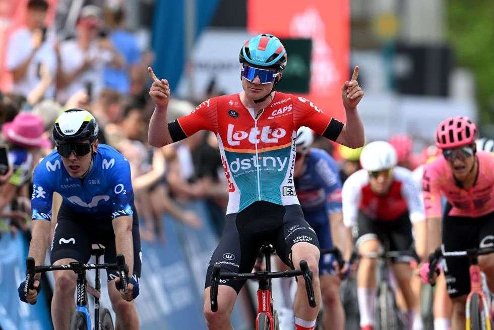 VIctor Campenaerts menjadi juara Tour de France etape 18 dan menaikkan rasa percaya dirinya. (Foto: Istimewa)