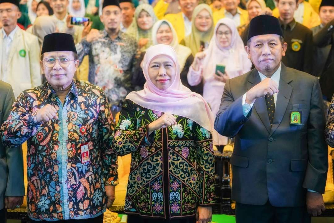 Gubernur Jawa Timur periode 2019-2024 yang juga Ketua Umum PP Muslimat NU hadir dan memberikan pengarahan dalam acara Silaturahmi Akbar Sarjana dan Magister Lulusan PTKI/Ma’had Aly penerima beasiswa Pemerintah Provinsi Jawa Timur Tahun 2019-2022. (Foto: Dok. Khofifah)