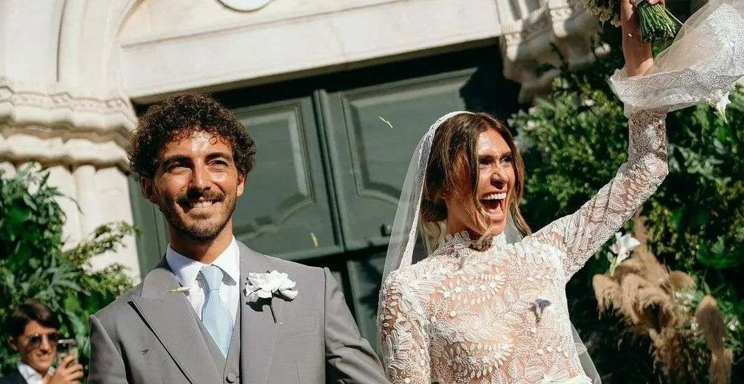 Francesco Bagnaia akhirnya menikahi gadis pujaannya di Italia. (Foto: Instagram/@PeccoBagnaia)