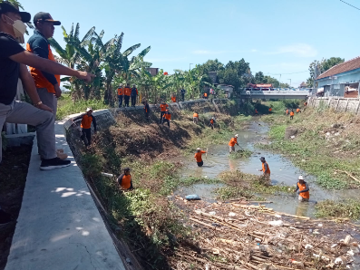 Salah satu Kawasan di Kota Madiun yang Tengah dilakukan pembersihan dan penataan lingkungan. (Foto: dok. dpupr Kota Madiun)