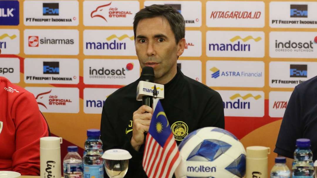 Pelatih Timnas U-19 Malaysia, Jose Torres Gorrido. (Foto: Fariz Yarbo/Ngopibareng.id)