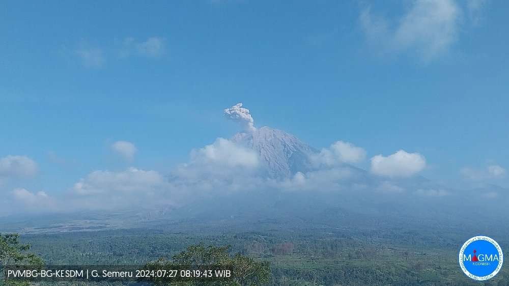 Gunung Semeru erupsi, Sabtu 27 Juli 2024 pagi. (Foto: PVMBG)