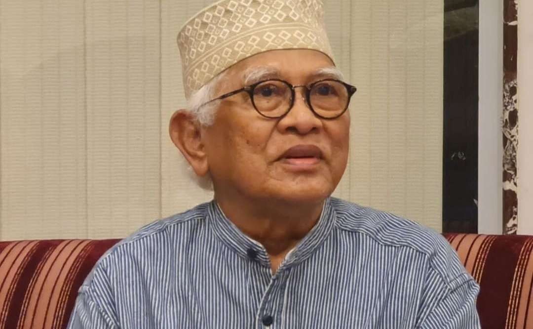 KH Ahmad Mustofa Bisri, Pengasuh Pondok Pesantren Raudlatul Thalibin, Leteh Rembang, Jawa Tengah. (Foto: dok/ngopibareng.id)