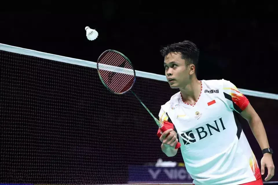 Langkah tunggal putra Indonesia Anthony Sinisuka Ginting di panggung Olimpiade Paris 2024 harus terhenti setelah menelan kekalahan dari tuan rumah. (Foto: PBSI)