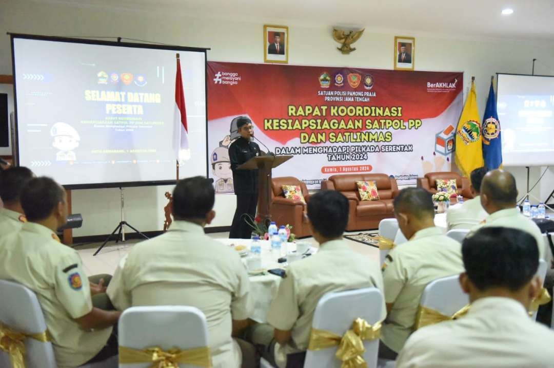 Sekretaris Daerah Provinsi Jawa Tengah, Sumarno di Rapat Koordinasi Kesiapan Satpol PP dan Satuan Perlindungan Masyarakat (Satlinmas) dalam Menghadapi Pilkada Tahun 2024 di Kantor Satpol PP Jawa Tengah, Kamis, 1 Agustus 2024. (Foto: dok. Humas Pemprov Jateng)