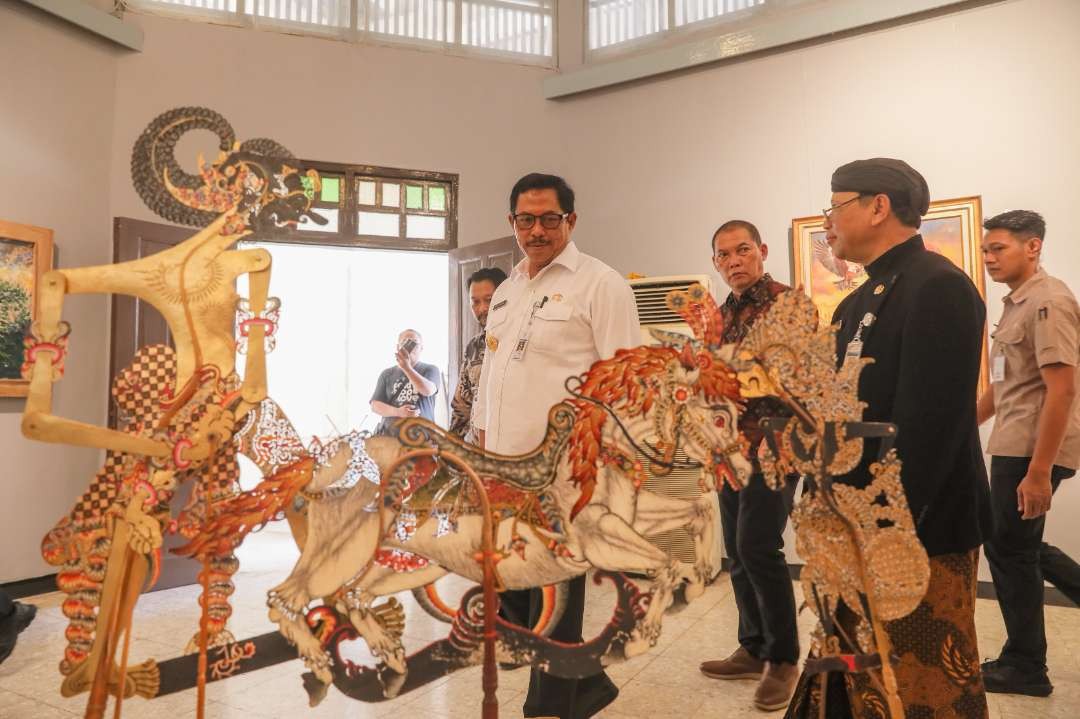 Wayang kulit, salah satu Kesenian tradisional yang akan memeriahkan Pekan Seni Budaya Pasar Raya TBJT 2024, Acara bakal digelar hingga 15 Agustus dibuka langsung Pj Gubernur Jawa Tengah Nana Sudjana, Kamis, 1 Agustus 2024. (Foto: Humas Pemprov Jateng)