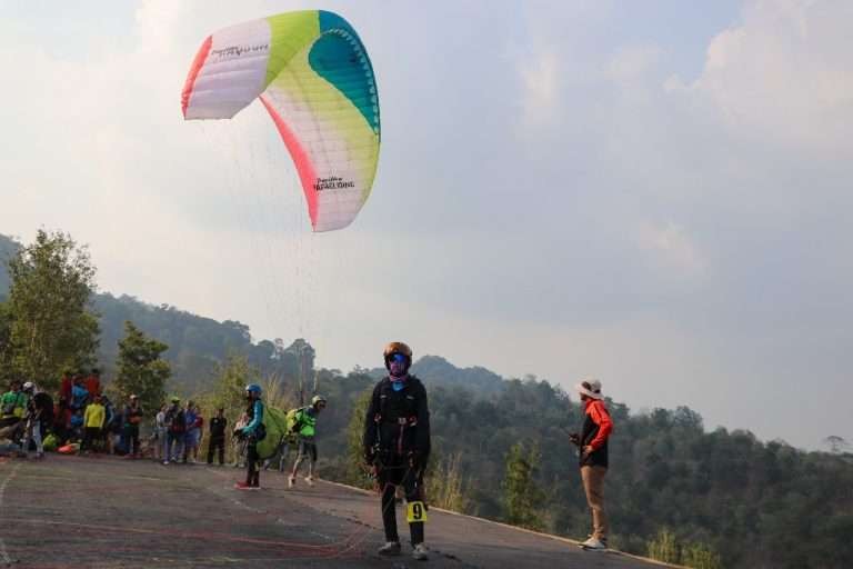 Pembukaan Liga Paralayang Jatim Seri 2 dilaksanakan pada hari Jum’at 3 Agustus 2024) akan berlangsung selama tiga hari, dari Jum’at hingga Minggu. (Foto: dok. pemkab madiun)