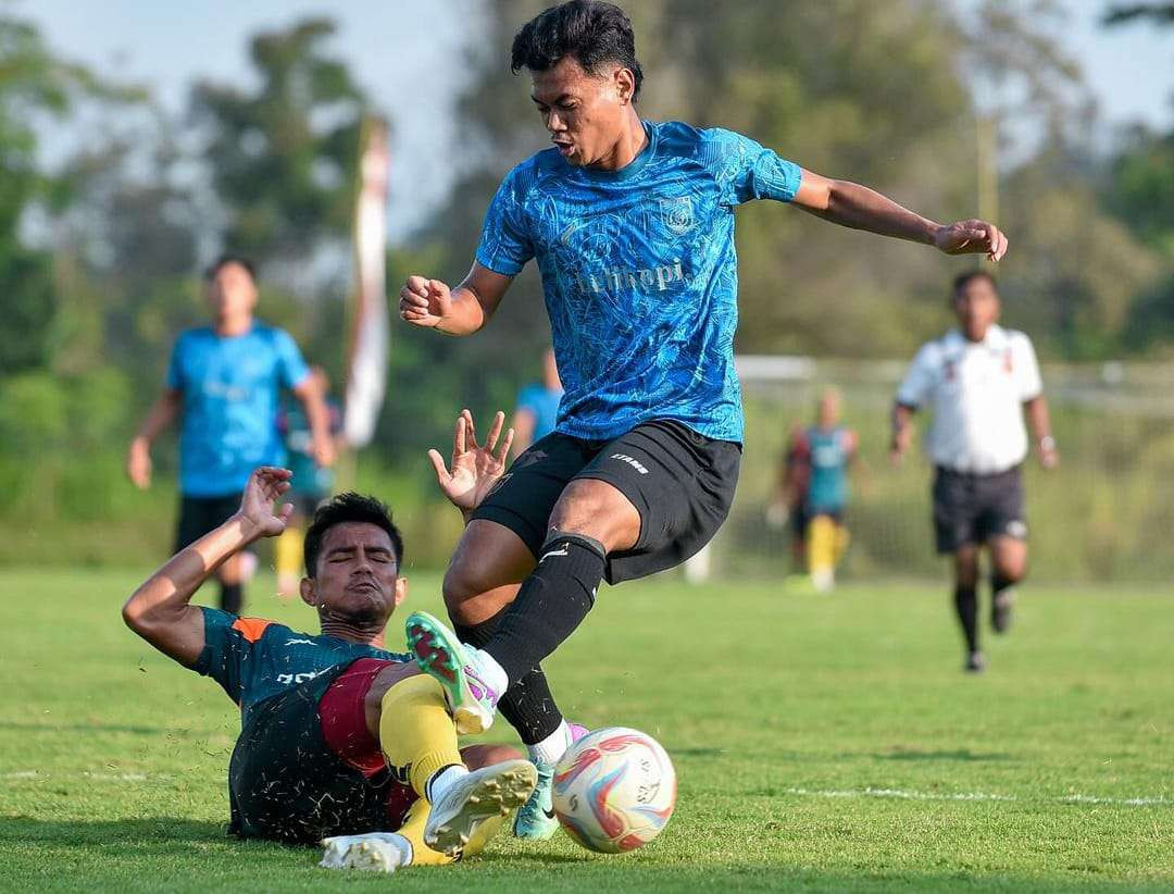 Persela Lamongan saat uji coba melawan Nusantara United di Boyolali, Jawa Tengaj (Foto :Instagram @perselafc)