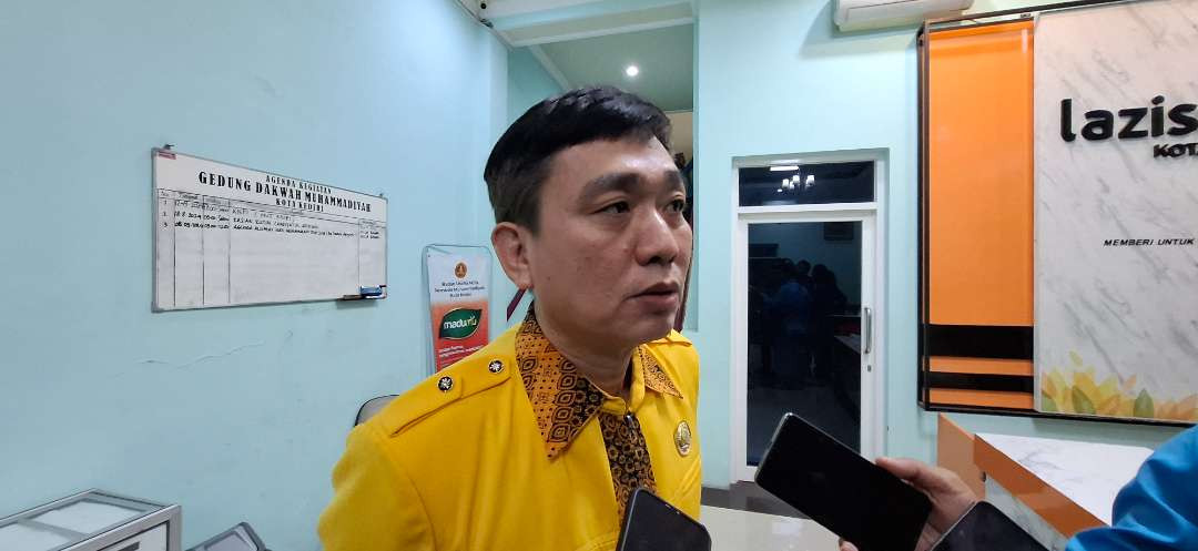 Ketua DPD Partai Golkar Kota Kediri, Sudjono Teguh Wijaya, beri sinyal rekomendasi partai akan segera turun untuk bakal calon Walikota Kediri. (Foto: Fendhy Lesmana/Ngopibareng.id)