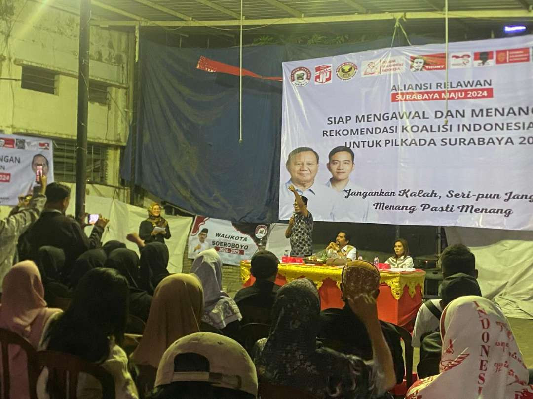 Suasana deklarasi dukungan "Aliansi Relawan Surabaya Maju 2024", untuk Wakil Ketua DPRD Surabaya A.H Thony maju Pilwali Surabaya 2024. (Foto: Julianus Palermo/Ngopibareng.id)