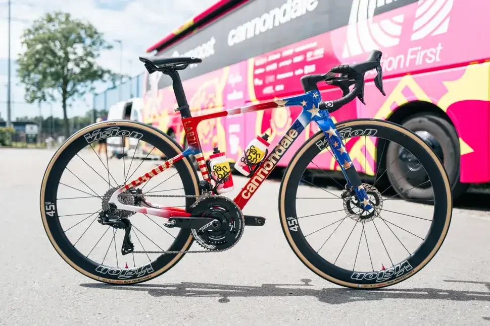 Cannondale SuperSix EVO LAB71 dengan warna meriah milik Kristen Faulkner. (Foto: Istimewa)