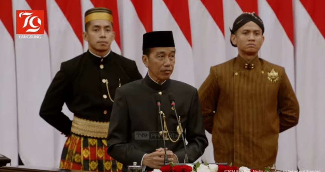 Presiden Jokowi pidato kenegaraan pertama di Sidang Tahunan terakhirnya, Jumat 16 Agustus 2024. (Foto: YouTube Sekretariat Presiden)