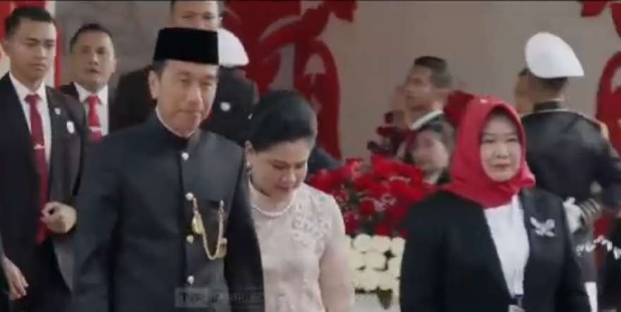 Presiden Jokowi pakai busana adat Betawi dalam Sidang Tahunan MPR/DPR/DPR 2024 yang terakhir kalinya, Jumat 16 Agustus atau menjelang lengser November mendatang. (Foto: Tangkapan layar TV Parlemen)