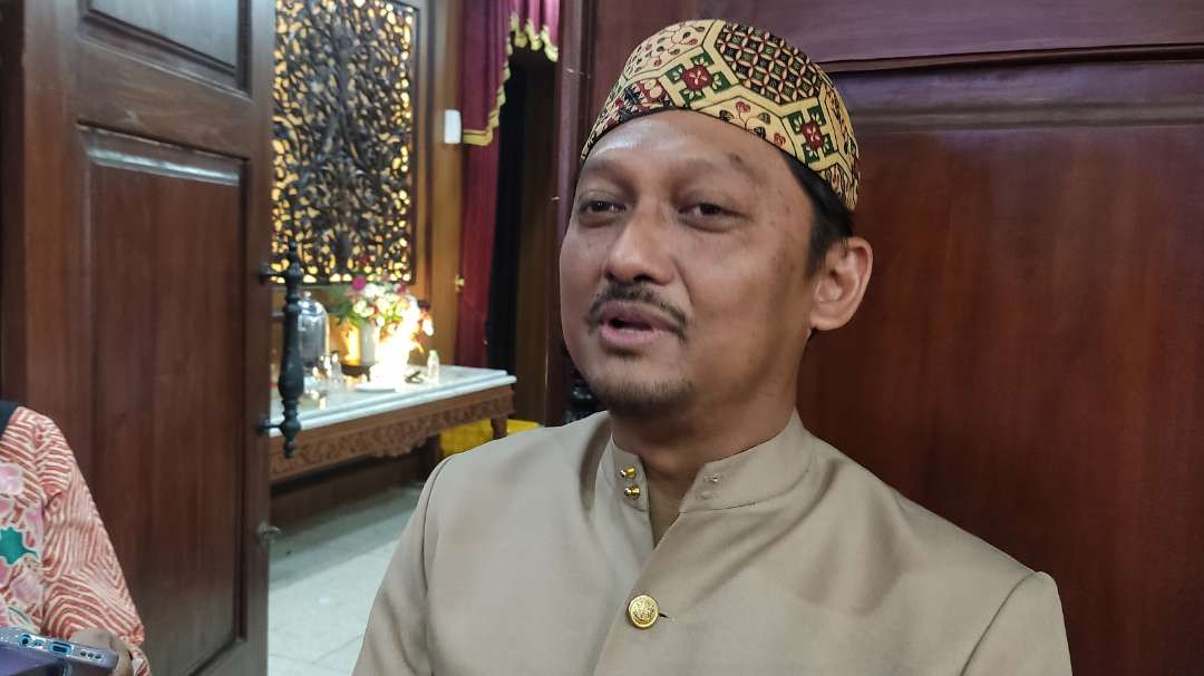 Kepala Biro Kesra Setdaprov Jatim, Imam Hidayat, usai mengikuti upacara Hari Kemerdekaan RI ke-79 di Gedung Negara Grahadi, Surabaya, Sabtu 17 Agustus 2024. (Foto: Fariz Yarbo/Ngopibareng.id)