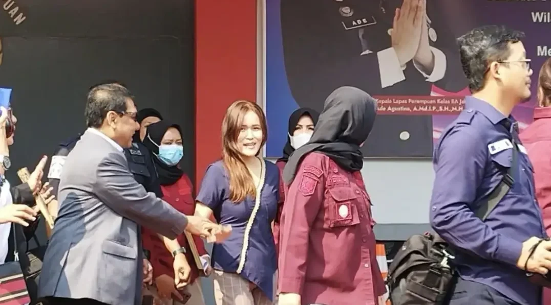 Terpidana kasus pembunuhan berencana "kopi sianida", Jessica Kumala Wongso, bebas dari Lapas Perempuan Kelas II A Pondok Bambu. (Foto: Ant)