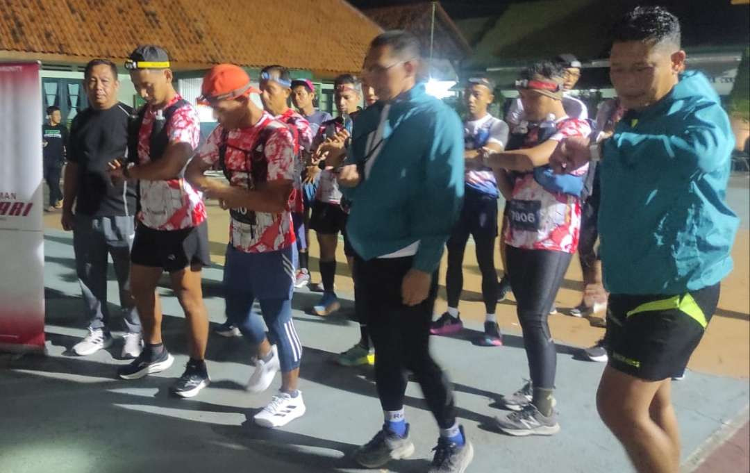 Para pelari bersiap melaksanakan 79 Fun Run sejauh 79 km. (Foto: Istimewa)