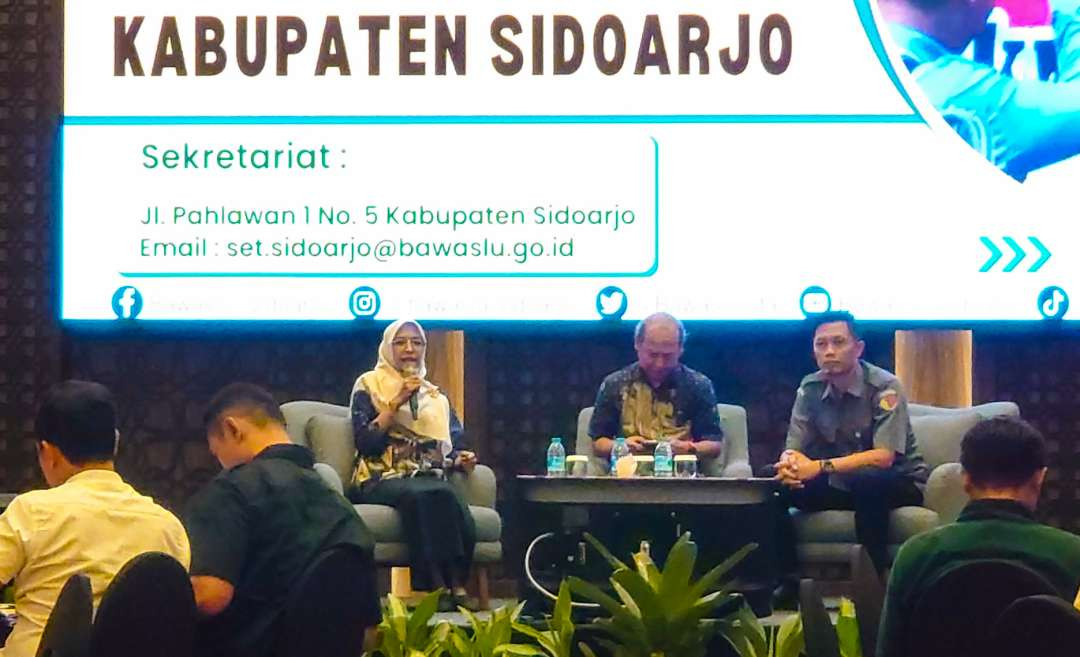 Bawaslu Sidoarjo saat launching peta kerawanan pemilu di Sidoarjo (Foto : Aini/Ngopibareng.id)