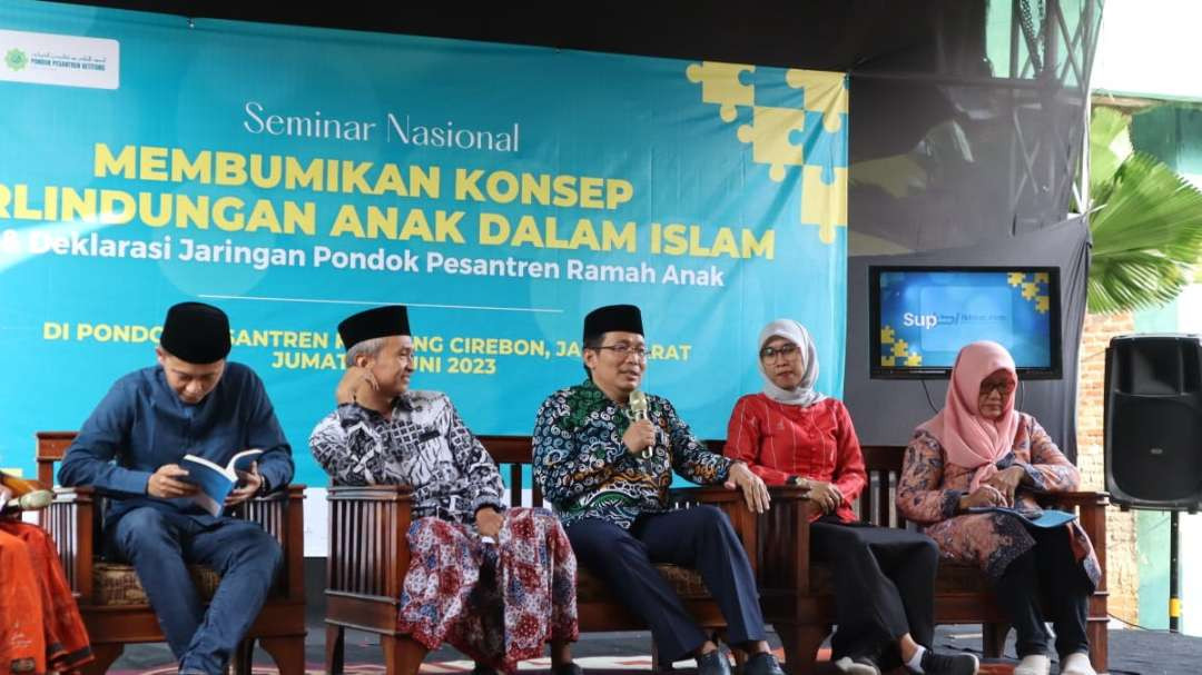 Deklarasi pendirian JPPRA di Pondok Pesantren Ketitang Cirebon, pada Jumat, 23 Juni 2023 yang dihadiri perwakilan puluhan pesantren di Indonesia. (Foto-foto: Japra for ngopibareng.id)