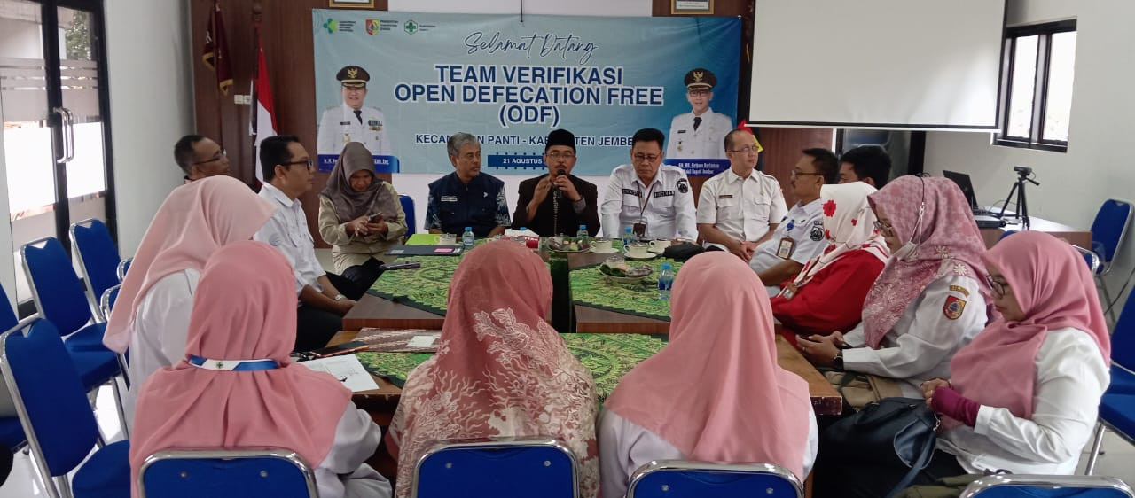 Tim verifikatur ODF dari Dinas Kesehatan Jawa Timur, Universitas Airlangga, dan WHO (Foto: Dok Tim Verifikatur)