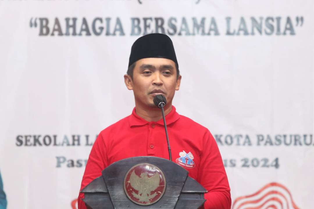 Wakil Walikota Pasuruan Adi Wibowo hadiri lomba pidato dan senam dalam rangka Hari Lanjut Usia. (Foto: Dok Kota Pasuruan)