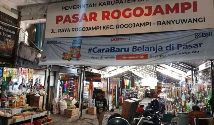 Bangunan sisi timur Pasar Rogojampi akan direvitalisasi untuk memberikan kenyamanan. (Foto: Istimewa)