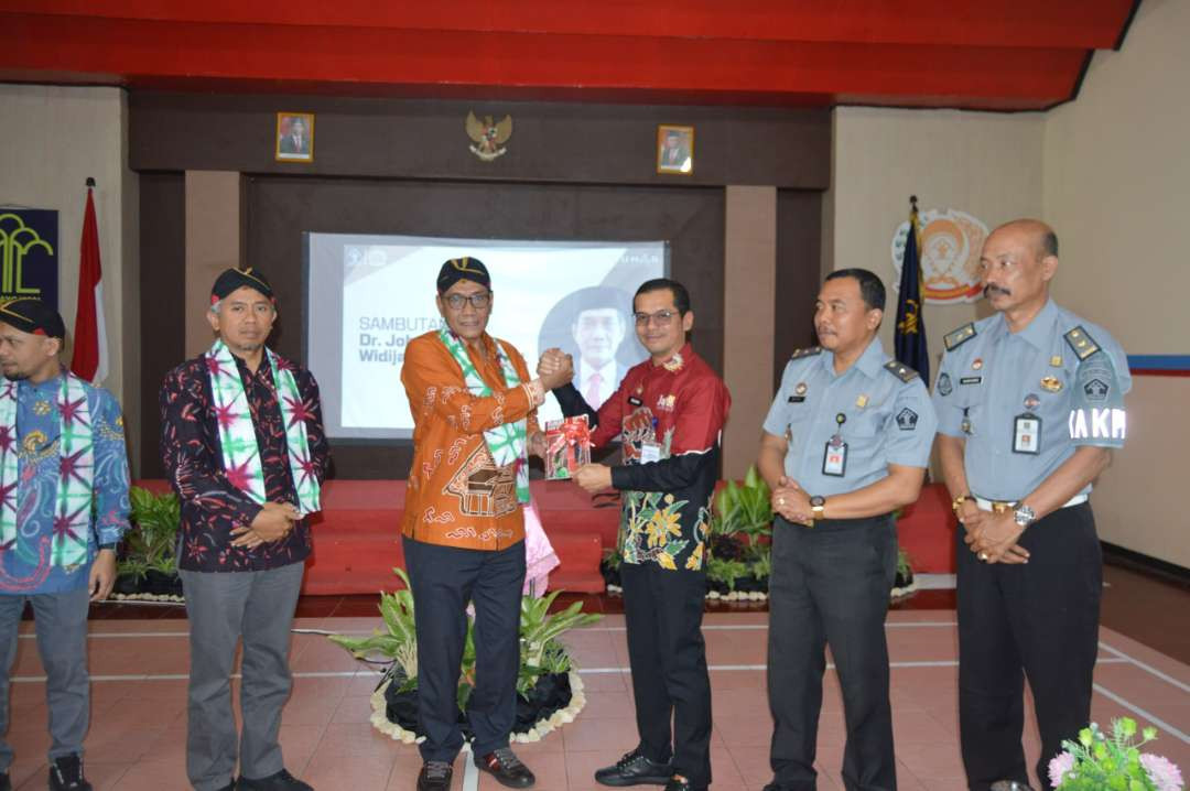 Anggota Ombudsman RI apresiasi konsep rumah budaya dan kemanusiaan di Rutan Trenggalek. (Foto: Humas Kemenkumham Jatim)