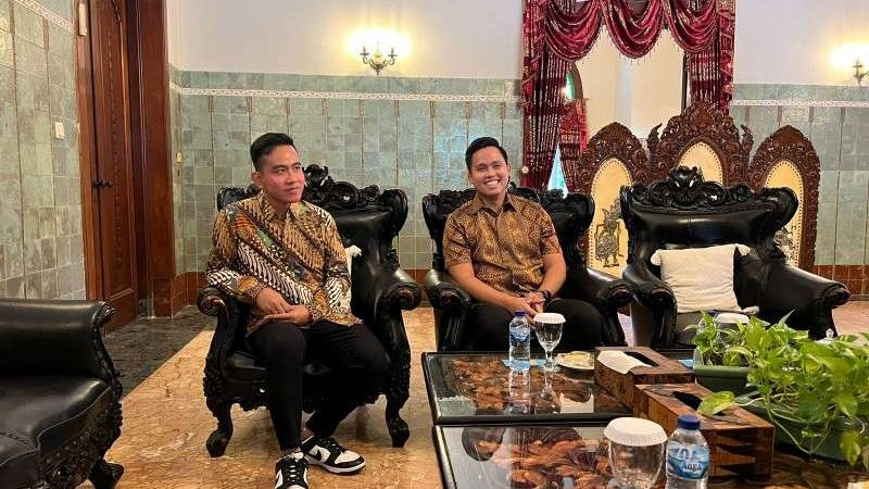 Bupati Kendal, Dico Ganinduto gagal daftar Pilkada 2024. Kabarnya ada 'jatah' dari sahabatnya, Gibran Rakabuming Raka. (Foto: Istimewa)