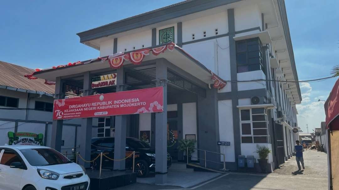 Kantor Kejaksaan Negeri Kabupaten Mojokerto.(Foto: Deni Lukmantara/Ngopibareng.id)