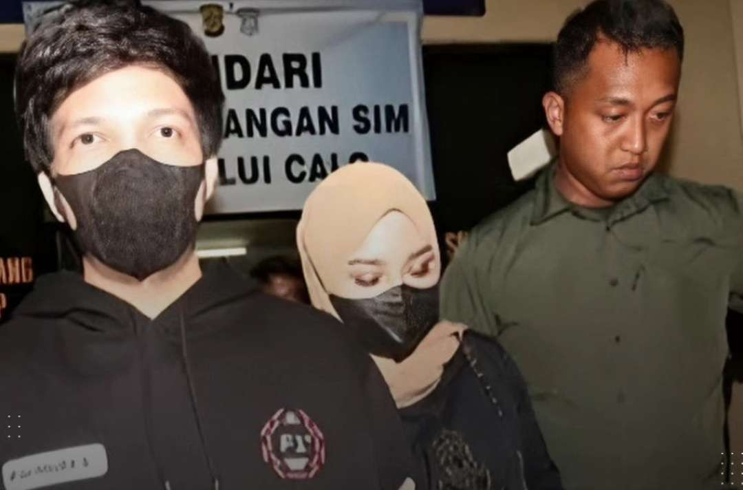 Pasangan Atta Halilintar dan Aurel Hermansyah melaporkan fitnah nikah siri dengan Ria Ricis, malah aksi seorang bodyguard memperkeruh suasana. (Foto: Istimewa)