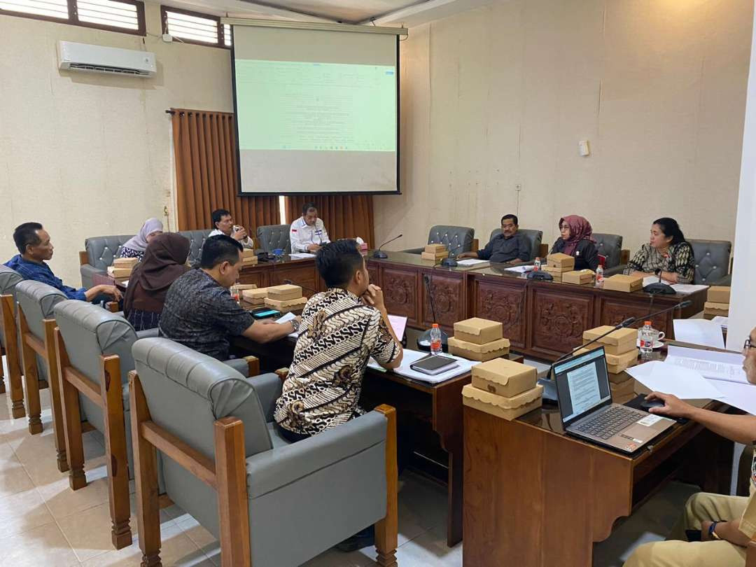 Rapat pembahasan Tata Tertib (Tatib) oleh Panja DPRD Banyuwangi. (Foto: Istimewa)