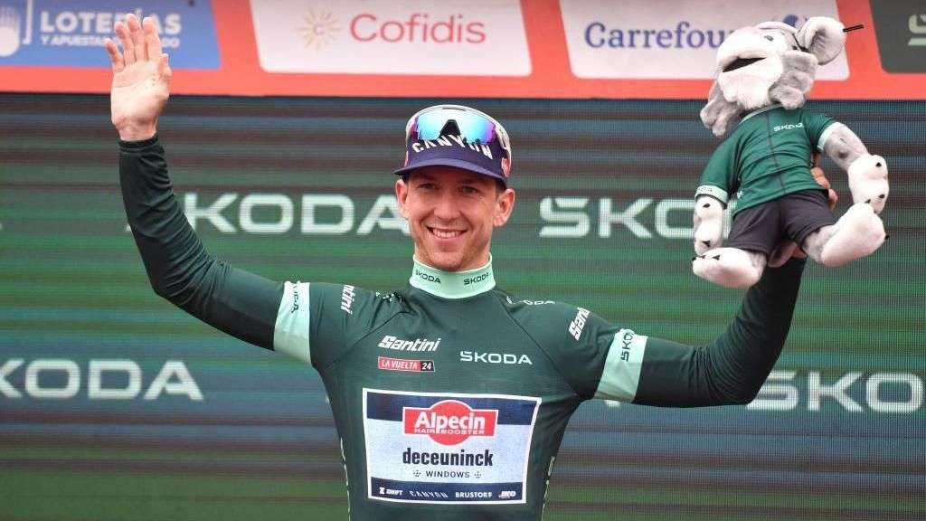 Kaden Groves (Alpecin-Deceuninck) berhasil menjadi juara 1 di Vuelta a Espana etape 17 dan meraja di point classification. (Foto: Istimewa)