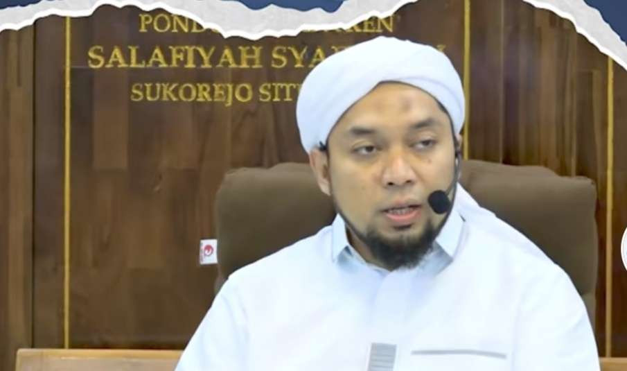 KH Achmad Azaim Ibrohimy, Pengasih Pondok Pesantren Salafiyah Syafi'iyah Sukorejo Situbondo, Jawa Timur. (Foto: dok/ngopibareng.id)