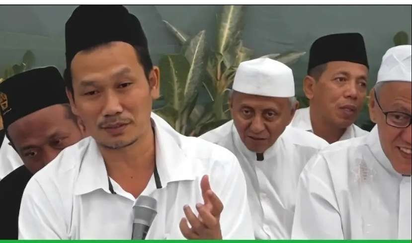 KH Ahmad Bahauddin Nursalim alias Gus Baha. (Foto: dok/ngopibareng.id)