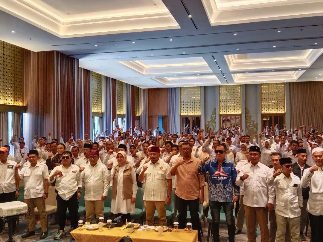 Konsolidadi partai Gerindra untuk memenangkan Ipuk-Mujiono dalam pilkada 2024 (foto : istimewa)